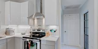 156 Coventry Place Gallery 26