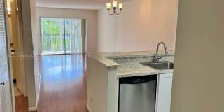 2220 North Cypress Bend Drive Gallery 1