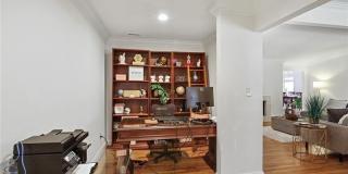 1930 Wildwood Place NE Gallery 7