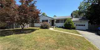 8 mccormick Road Gallery 14