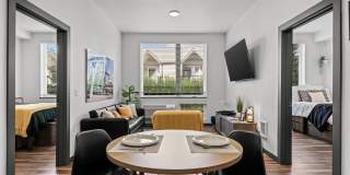 The Flats at Chase - Student Housing Gallery 3