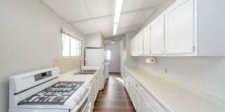 Beautiful Newly Renovated 3 Bed - 1 Bath Pet Friendly Home in Bountiful! Available NOW! Gallery 7