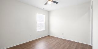 Newly Renovated SFH near Northlake Mall Gallery 13