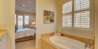 306 E Mallory Circle Gallery 24