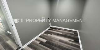 310 W Poplar Gallery 13
