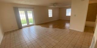 Charming 2-Bedroom, 2-Bath Single Family Home - Fully Renovated -Must See! Gallery 6