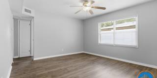 7428 37th Ave N Gallery 25