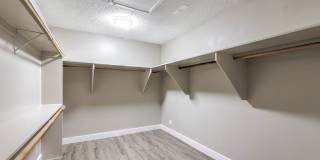 Huge one bedroom condo close community pool and tennis courts. Gallery 19