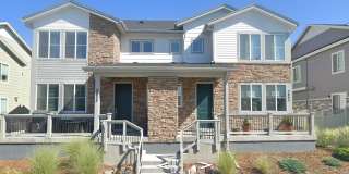 Stunning 4-Bedroom Duplex in Desirable Alpine Vista Neighborhood Gallery 1