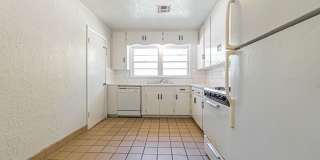 Three Bedroom Home in tree filled neighborhood! Lawn care included! Gallery 8