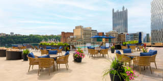 Kaufmann's Grand on Fifth Avenue Gallery 9