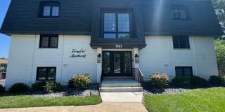 Modern, Tranquil, High-End Apartment in Downtown Downers Grove Gallery 34