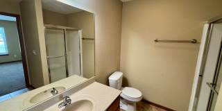 Spacious 4 Bed / 2.5 Bath in Quiet Neighborhood Available NOW! Gallery 17