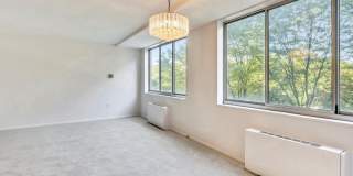10401 GROSVENOR Place Gallery 4