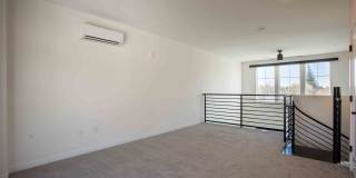 The Angelino Gallery 19