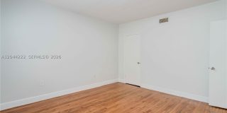 1011 Bay Dr Gallery 14