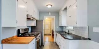 Beautiful 4BR 2BA Rambler in Roseville Gallery 9