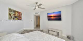 16425 Collins Ave Gallery 22