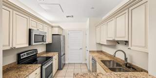 1600-18 ARCH Street Gallery 8