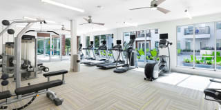 Groves South Lamar Apartments Gallery 22
