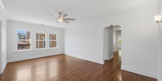 2739 W Lunt Avenue Gallery 8