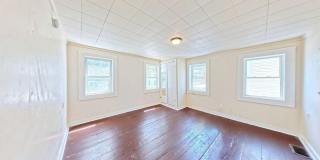 4-Bed Farmhouse Minutes from UVM Campus (30 Chase St) Gallery 26