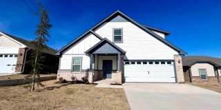 Stunningly Large 4 Bedroom 3 Bathroom 2 Car Garage Home in Oakdale School District (Neighborhood Park) Gallery 3