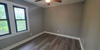 Newly updated 3 bedroom 1 bath house in Upper Hill! Gallery 12