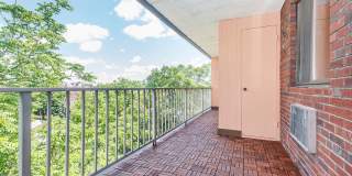 Large 1 bed in Brookline Gallery 3