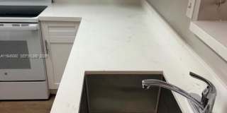 200 South Birch Road Gallery 3