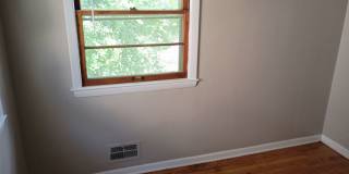 Very Nice 3 Bedroom single 1 car garage 1/2 off First months rent! Gallery 17