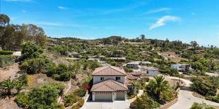 Vista Panoramic View 6 Bedroom 4.5 Bathroom Home for Rent Gallery 5