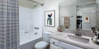 Warner Pointe Gallery 6