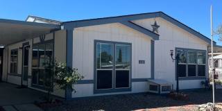 Beautiful 2 Bedroom 2 Bathroom home in Mescal Az. Large front porch and attached carport Gallery 1