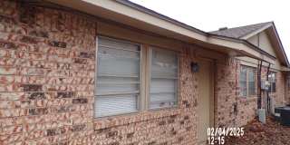 Great Condo located on the Westside of Lawton Gallery 1