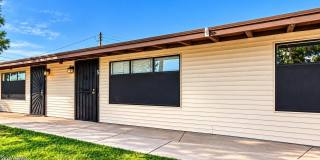 7508 W ORANGEWOOD Avenue Gallery 1