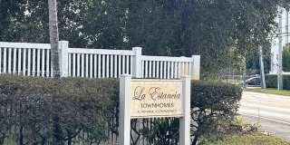 5457 SW 41st St Gallery 1