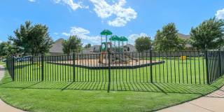 Lone Oak Ridge + Gated Community + 4 beds/2.5 Baths + Storm Shelter + Deer Creek Schools Gallery 32