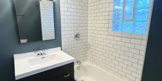 Beautiful 5 Bedroom Home! Gallery 22