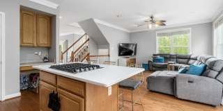 12371 Exchange Row Gallery 4