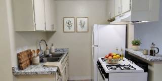12850 Branford Street Gallery 15