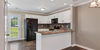 Pet Friendly Two Bedroom! Gallery 15