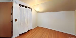 Spacious 5-Bedroom, 4-Bathroom Home  1 MONTH FREE RENT ( 10 Walnut St) Gallery 6