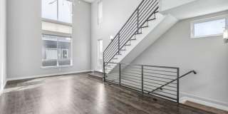 Modern Sunnyside Townhome with Rooftop Deck & Skyline Views Gallery 6