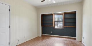 Close to Downtown Athens! Established neighborhood! Gallery 18