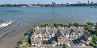 Windsor at Mariners Gallery 27