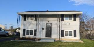 Remodeled Southfield house with large yard Gallery 1