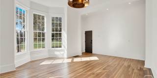 804 Drayton Street unit: 1 Gallery 15