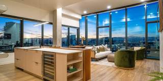 One River North Gallery 21