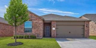 Charming El Reno Home with Beautiful Backyard Garden Gallery 1